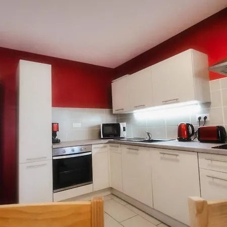 Grande Maison En Ardeche 度假居