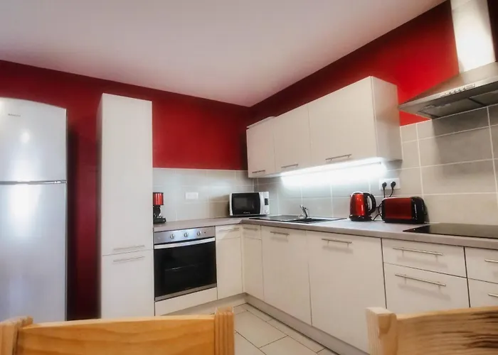 Grande Maison En Ardeche 度假居